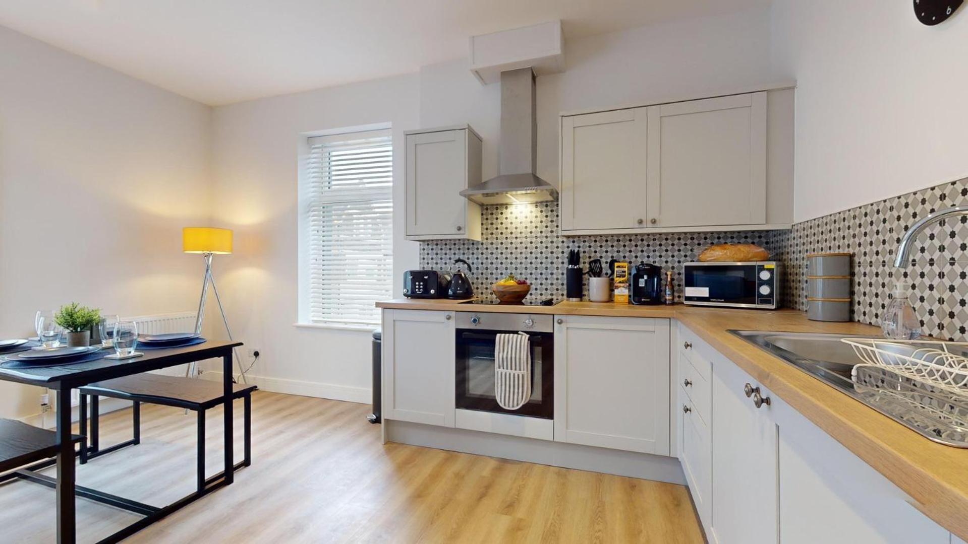 Impressive Two Bedroom | Wifi Cardiff Extérieur photo